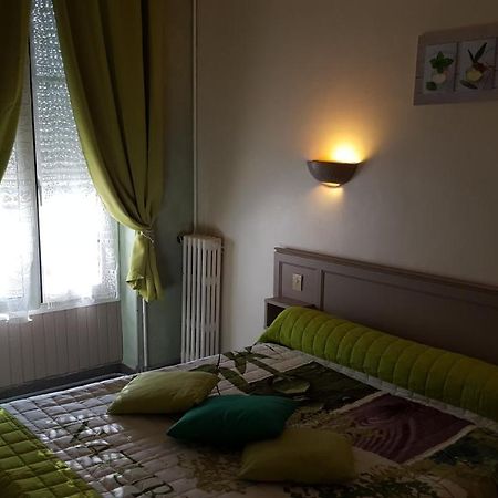 Hotel Ronsin Fresnay-sur-Sarthe Ngoại thất bức ảnh