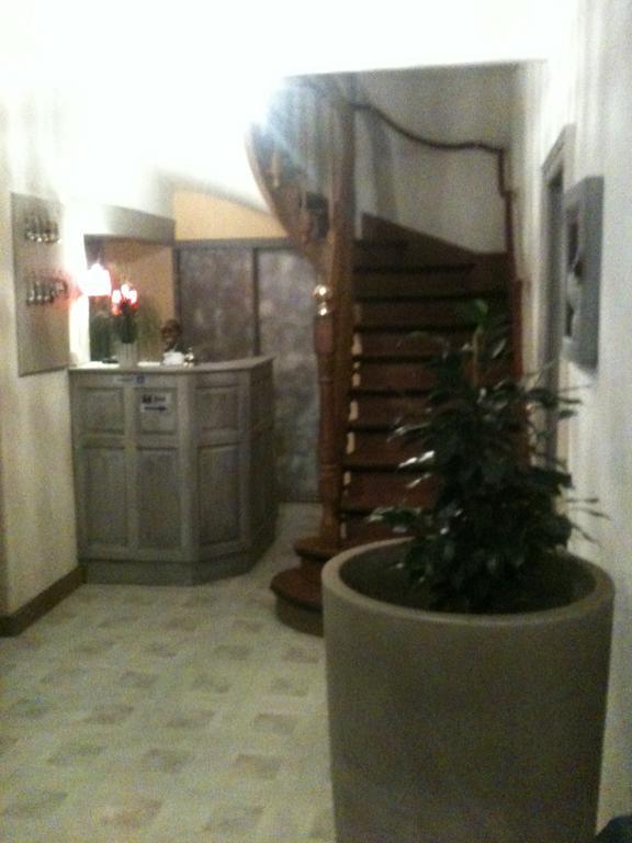 Hotel Ronsin Fresnay-sur-Sarthe Ngoại thất bức ảnh