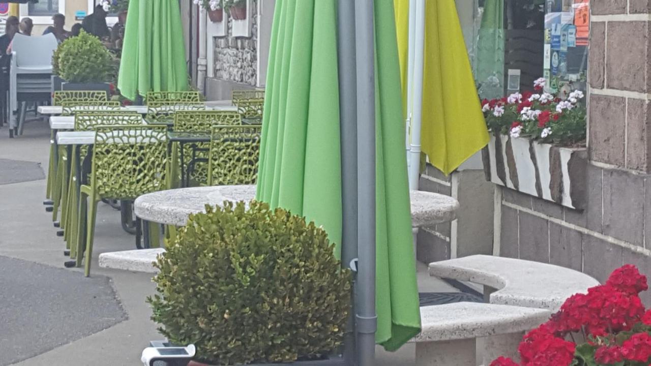 Hotel Ronsin Fresnay-sur-Sarthe Ngoại thất bức ảnh